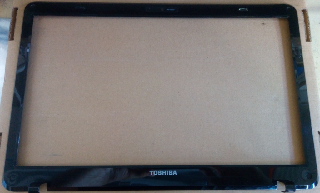 Toshiba Satellite L655D LCD Bezel